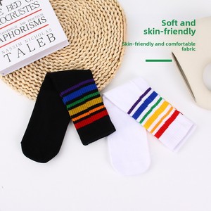 Calzini Sportivi Casual Antiscivolo a Righe Elastici di Media Lunghezza alla Moda per Uomo e Donna, Vendita Calda di Fabbrica - Product Image 3