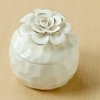 Novel Boho vente chaude boîtes à bijoux en céramique brillante écologique avec fleur à la main porcelaine bibelot boîte artisanat et cadeau décor moderne