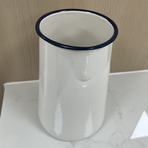 <span class=keywords><strong>Pichet</strong></span> de ferme en émail <span class=keywords><strong>blanc</strong></span> Design rétro élégant pour la maison ou la cuisine - Product Image 2