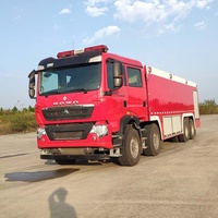 Truk Pemadam Kebakaran Sinotruk Howo 8x4 Diesel Baru Tugas Berat 25 Ton Pompa Air Busa Bubuk untuk Dijual