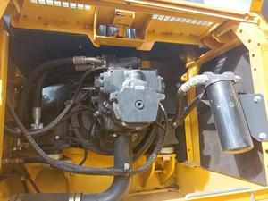 Excavatrice sur chenilles Komatsu PC350 d'occasion, 35 tonnes, modèle 2022, certifiée CE, machine de construction avec composants moteur et transmission - Product Image 4