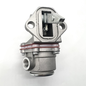 Pompe de levage 4757883 590E9350 AR062JL 72093848 pompe à carburant convient pour Ford New Holland <span class=keywords><strong>TL</strong></span> 70 80 90 <span class=keywords><strong>100</strong></span> 5530 6635 4230 pièces Diesel - Product Image 2