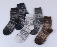 Chaussettes pour hommes en laine de haute qualité Chaussettes chaudes d'hiver flocon de neige emballées sur mesure Offre Spéciale vente en gros avec option de chaussettes cadeaux