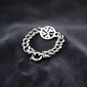 กำไลข้อมือเงินแท้ 925 ลายโคลเวอร์ โรแมนติก พร้อมสายโซ่แบบ Curb - Product Image 1
