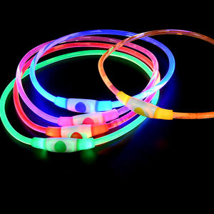 <span class=keywords><strong>Collar</strong></span> LED Recargable por USB para Perro, Resistente al Agua, de TPU, <span class=keywords><strong>Collar</strong></span> Luminoso para Mascotas, Decoraciones Clásicas y Sencillas con Cinta Impresa - Product Image 1