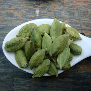 Nouvelle Saison 2026 : Cardamome Verte du Gujarat 100% Pure, Brute, Extra Forte en Grains pour Vente en Gros, Approvisionnement en Vrac et Exportation - Product Image 1