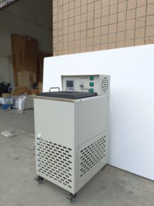 Bain-marie vertical de <span class=keywords><strong>laboratoire</strong></span> |   Circulateur à température constante avec fonction de refroidissement et de chauffage pour la recherche - Product Image 2