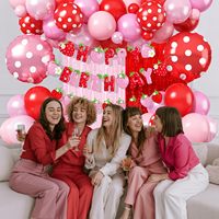 Kits de Décoration d'Anniversaire Fraise en Gros avec Ballons en Aluminium à Pois, Bannière Fraise Sucrée et Décoration de Gâteau