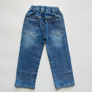 Vente en gros d'usine de pantalons jeans décontractés pour filles pantalons en denim brodés avec motif de dessin animé pour filles - Product Image 5