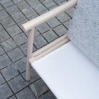 Canapé de jardin J&M Villa 5 places en aluminium moderne et durable avec coussins en acrylique doux, table à lattes et 2 fauteuils, cadre beige