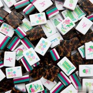 En stock: Juego de 160 fichas de Mahjong de lujo de acrílico grabado de 4 capas con estampado de leopardo y tortuga, de 1.24*0.91*0.63 pulgadas, con brillo americano. - Product Image 1