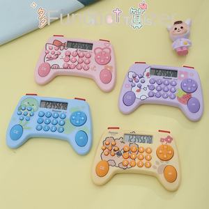 <span class=keywords><strong>Calculatrice</strong></span> d'école primaire Type de machine de jeu de dessin animé mignon <span class=keywords><strong>Calculatrice</strong></span> en plastique compacte portable - Product Image 2