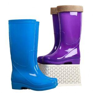 Wholesale High Waterproof Anti-Slip Pvc Outdoor <b>Boots</b> Garden Kitchen Use Lining Adults <b>Rain</b> Shoes - Product Image 1