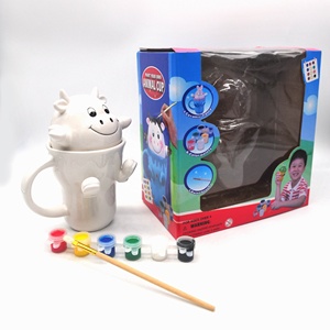 <span class=keywords><strong>Taza</strong></span> <span class=keywords><strong>de</strong></span> Cerámica y Esmalte Pintada a Mano <span class=keywords><strong>con</strong></span> Forma <span class=keywords><strong>de</strong></span> Vaca, <span class=keywords><strong>con</strong></span> 6 Pinturas y 1 Pincel para Niños - Product Image 3