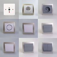 Enchufe de Pared Eléctrico Estándar Francés Ingelec EU IP45 220-250V con Múltiples Opciones de Tomacorrientes, Puertos USB Tipo-C, Unipolar/Bipolar
