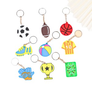 Porte-clés de football en PVC style dessin animé, multifonctionnel, transfrontalier, plat 2D, maillot de sport, trophée, cadeau souvenir - Product Image 5