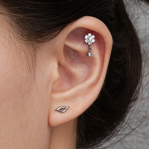 Piercing pour lèvre, cartilage, conque, tragus, hélix, en titane ASTM F136 16G, style Medusa Monroe, pour moustache et <span class=keywords><strong>barbe</strong></span> - Product Image 6
