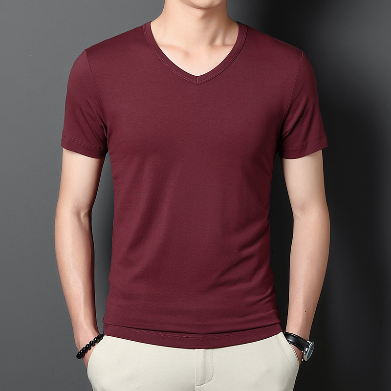 สีแดงเข้ม