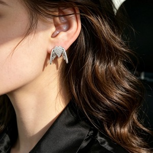 Exquisite Micro Paved Zircon Heart <b>Wing</b> Stud <b>Earrings</b> Cute Swallow Bird <b>Earrings</b> Unique Design Women Fashion Jewelry Accessories - Product Image 5