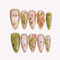 Faux ongles à presser en acrylique, motif forêt, dégradé vert nude, fleurs 3D peintes à la main, papillon doré, forme amande, vente en gros pour les fêtes
