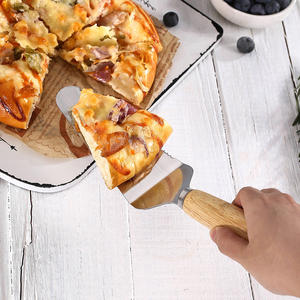 Резак для пиццы премиум класса из нержавеющей стали резак для пиццы супер острый слайсер с деревянной ручкой резак для пиццы - Product Image 5