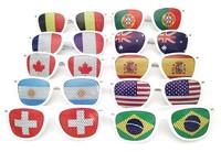 Autocollant de supporters de football tendance, drapeau national et lunettes de soleil arc-en-ciel, accessoires de décoration, cadeau, cadre carré en PC UV400