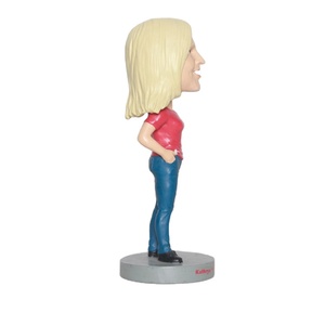 OEM özel kişiselleştirilmiş Polyresin kadın Dashboard sallayarak heykelcik Bobblehead - Product Image 4