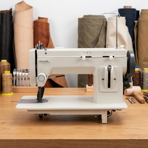 Single Needle Heavy Duty Top and Bottom Feed Lockstitch Sewing <b>Machine</b> - Product Image 2