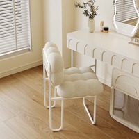 Table de toilette et chaise de luxe pour la chambre, parfaites pour les manucures et les chaises de salon adaptées aux réseaux sociaux