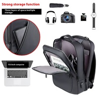 Mochila Ligera Impermeable con Puerto de Carga USB, Compartimento para Portátil de 15.6 Pulgadas, Interior Organizado para Viajes de Negocios