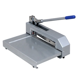 Cortador de PCB de Alta Precisión, Grosor Máximo de Corte 2 mm, Longitud Máxima 315 mm, con Regla Graduada y Cubierta Protectora de Acrílico - Product Image 6