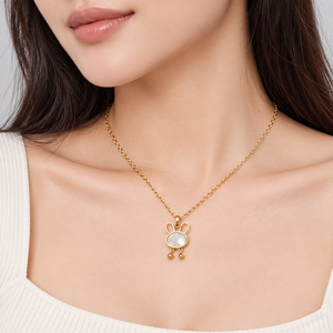 Collar de Concha Blanca con Colgante de Conejo, Acero Inoxidable, Chapado al Vacío en Oro de 14K, Cadena Fina, Joyería - Product Image 5