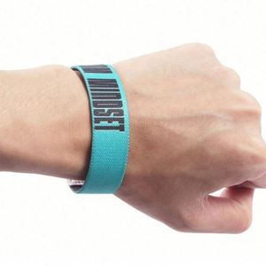 Bracelet en tissu élastique personnalisé avec logo imprimé double face pour la mode et les fins promotionnelles - Product Image 5