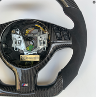 Volant en fibre de carbone personnalisé pour BMW E46 E39, style plat avec côtés en cuir Alcaantara