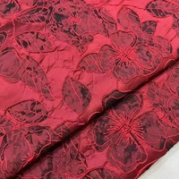 100% Polyester Designer Personnalisé Métallique Jacquard Brocart Tissu Beau Motif Floral 3D pour la Fabrication de Robes et de Sacs