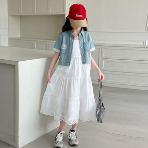 Set Estivo 2026 per Ragazze Adolescenti: <span class=keywords><strong>Camicia</strong></span> in Denim con Bordo in Pizzo a Maniche Corte + Vestito Bianco in Pizzo, Set Casual 2 Pezzi - Product Image 4