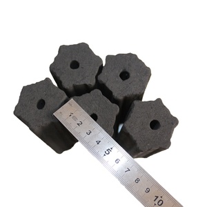 <span class=keywords><strong>Charbon</strong></span> <span class=keywords><strong>de</strong></span> bois <span class=keywords><strong>de</strong></span> <span class=keywords><strong>pin</strong></span> <span class=keywords><strong>de</strong></span> qualité supérieure fabriqué à la machine pour barbecue avec une durée <span class=keywords><strong>de</strong></span> combustion <span class=keywords><strong>de</strong></span> 5 heures directement des fabricants - Product Image 3