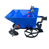 Nouveau modèle Mini moissonneuse portative Semoir efficace Moissonneuses pour maïs intégré avec tranchée fertilisant Ridging sur tracteur