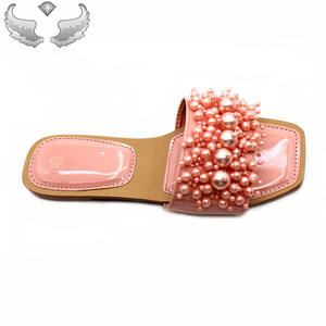 <span class=keywords><strong>Sandalias</strong></span> Planas de Perlas de Alta Calidad a la Moda al <span class=keywords><strong>por</strong></span> Mayor para Mujeres y Damas - Pantuflas de Mujer Antideslizantes y Transpirables - Product Image 4