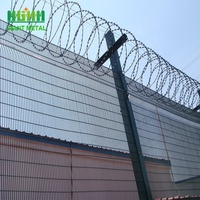 Clôture de sécurité 358 Modèle 3D Anti-escalade Maille de prison avec cadre en acier Finition enduite Imperméable Facile à assembler