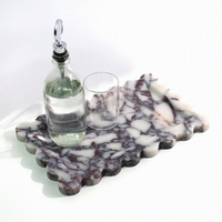 Plateau de présentation de bijoux et de desserts en marbre naturel Calacatta Rosso Levanto, idéal pour les mariages et la décoration intérieure – Direct Usine