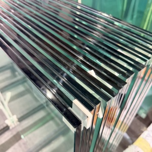 Verre de sécurité feuilleté transparent ordinaire avec fonction de rétention des fragments, adapté à la construction intérieure et extérieure, à la décoration et aux façades - Product Image 1