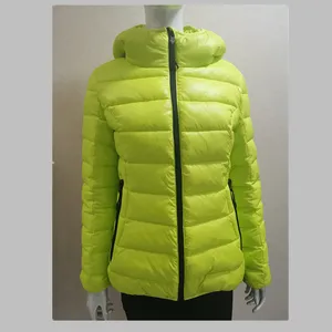 new product ideas 2023 wholesale black packable women's down jacket light women cropped poly bubble coat for women