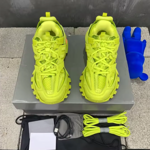 Zapatillas Deportivas de Diseño 2026 para Hombre y Mujer, Zapatillas de Alta Calidad con Luz LED Track 3.0 para Correr en Verano, Primavera y Otoño - Product Image 1