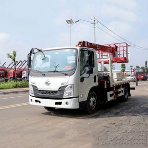 Chenglong L2 4*2 Truck Mounted Crane with Changxing 4 Ton Straight Boom, Hydraulic Outriggers, Easy Operation for <b>Cargo</b> Handling - Product Image 5