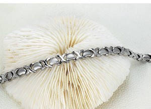 Braccialetto Magnetico in Acciaio Inossidabile 316L all'Ingrosso, Braccialetto Terapeutico per la Salute da Donna per Uso Quotidiano - Product Image 2