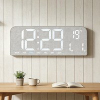 Jam Alarm Kalender Dekoratif Layar Besar LED Plastik dengan Desain Modern, Gerakan Elektronik, Dapat Diletakkan di Meja & Dipasang di Dinding Kamar Tidur