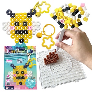 Kit de perles thermocollantes miniatures de 10 mm <span class=keywords><strong>pour</strong></span> adultes, 4 couleurs, ensemble de création de <span class=keywords><strong>Pixel</strong></span> <span class=keywords><strong>Art</strong></span>, perles de repassage durables <span class=keywords><strong>pour</strong></span> des designs 3D - Product Image 1