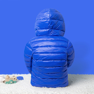 Nueva Ropa de <span class=keywords><strong>Invierno</strong></span> Unisex para Niños <span class=keywords><strong>Chaqueta</strong></span> Acolchada Impermeable de Color Sólido con Cierre de Cremallera Abrigo con Capucha para <span class=keywords><strong>Niño</strong></span> o Niña - Product Image 6