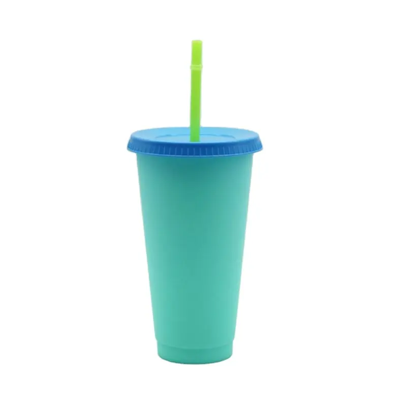 사용자 정의 16Oz 24 Oz 컬러 플라스틱 커피 매직 텀블러 재사용 가능한 냉수 색상 변경 컵 뚜껑과 빨대